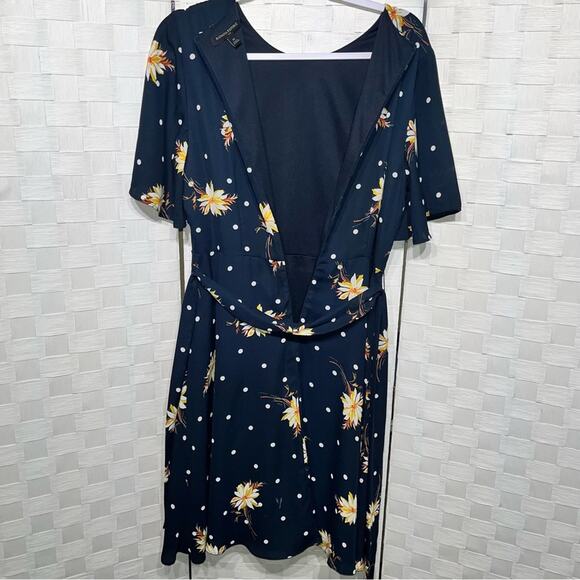 Banana Republic Flutter Sleeve Ruffled Fall Floral Dress Women’s Size 10 - Picture 8 of 12